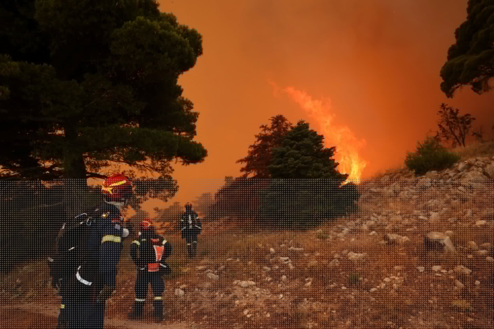 Πυροσβεστική (Αρτοποιός): Η κατάσταση στα μέτωπα της πυρκαγιάς στη Δυτική Αττική