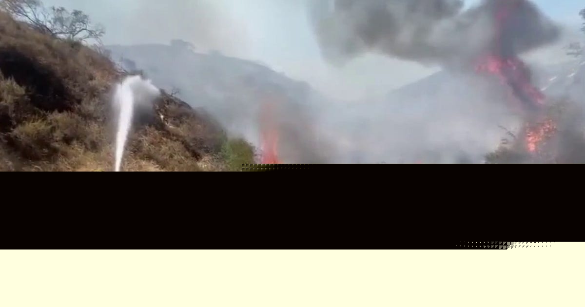Burning car sparks 40-acre brush fire in Burbank, forcing evacuations