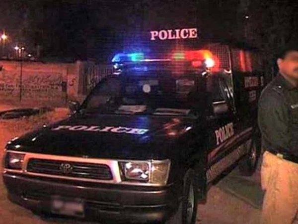 کراچی، گلشن معمار پولیس کے ساتھ مقابلے میں 2 ڈاکو زخمی حالت میں گرفتار