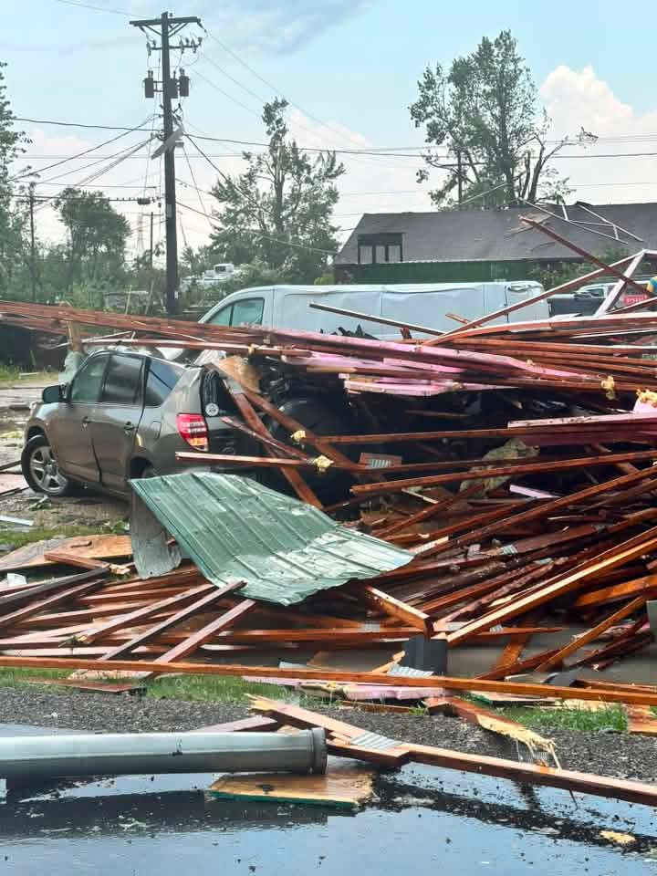 Donation drop off Thursday at Kaukauna High School to aid tornado victims
