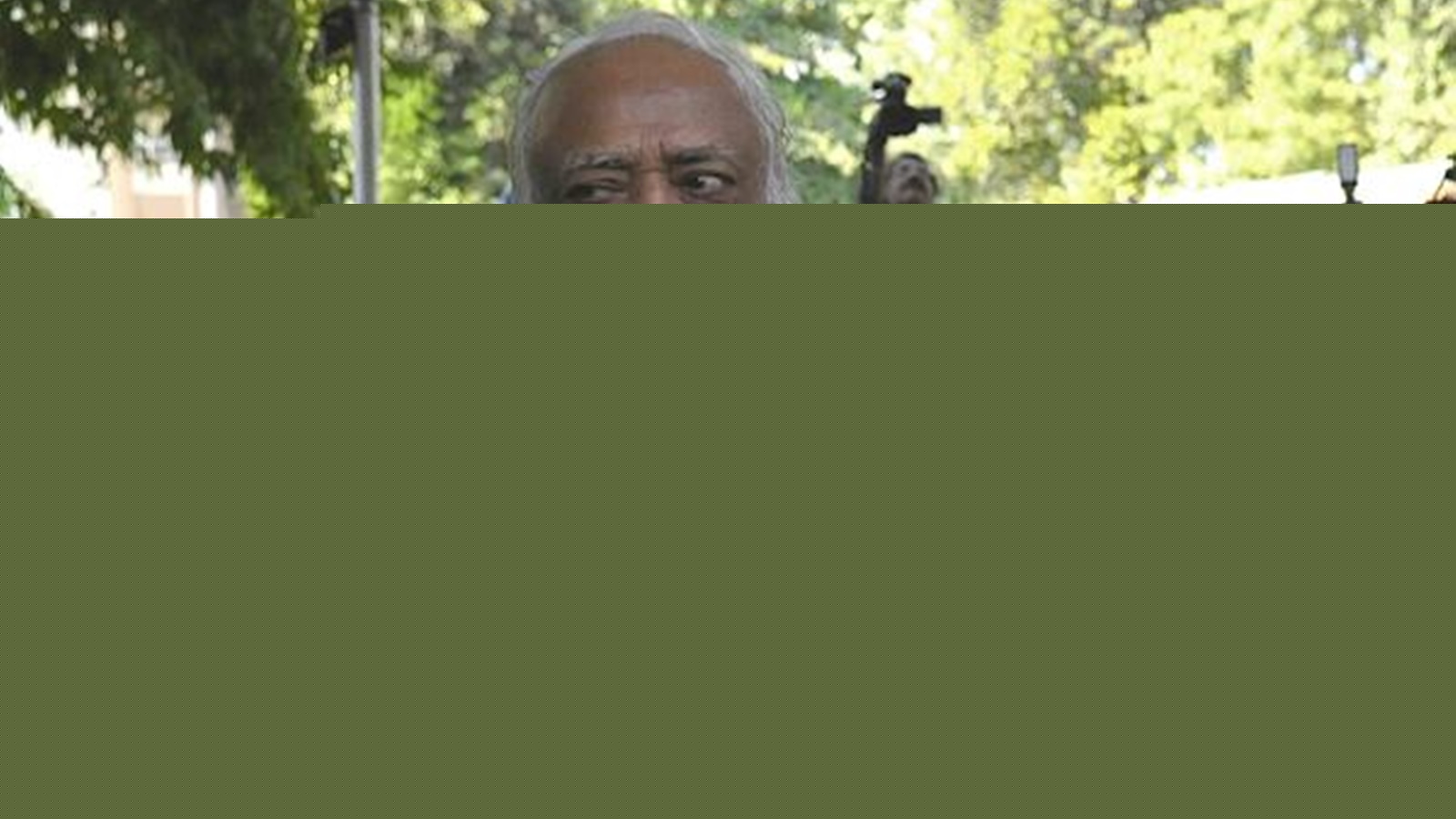 Supreme Court allows Asaram Bapu to engage full-time caregiver in jail