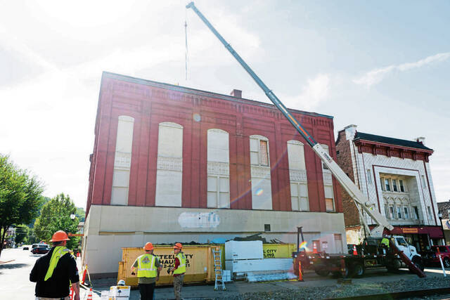 Tarentum church eyeing former Rite Aid for community center