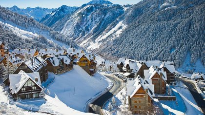 Feel the chill with HELLO!'s ski travel special