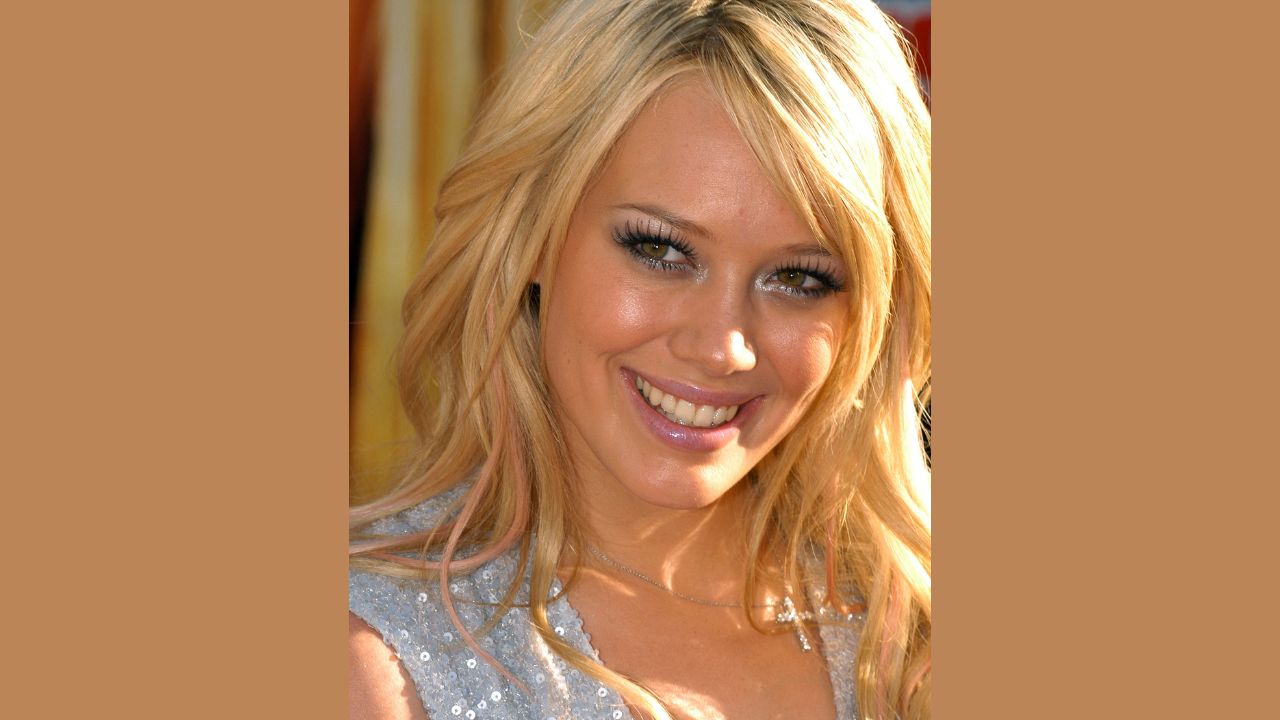 Hilary Duff Surprises Madison Square Garden With Good Charlotte’s ‘The Anthem’