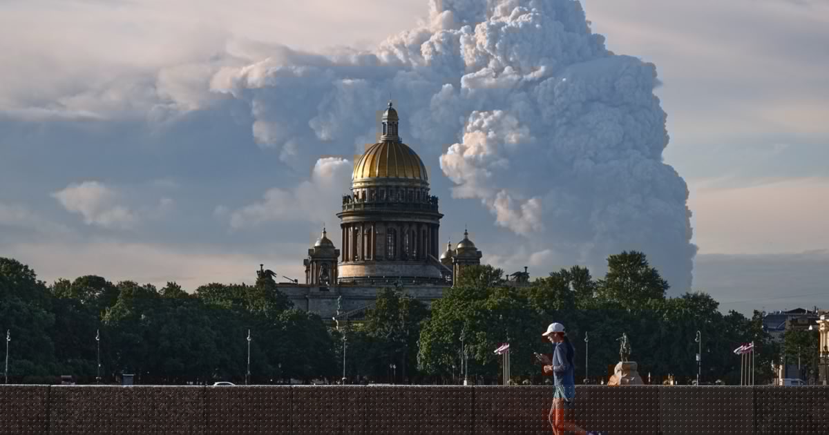 Mega-Lager in Flammen - Ukraine-Angriff trifft erneut Russlands „Amazon“