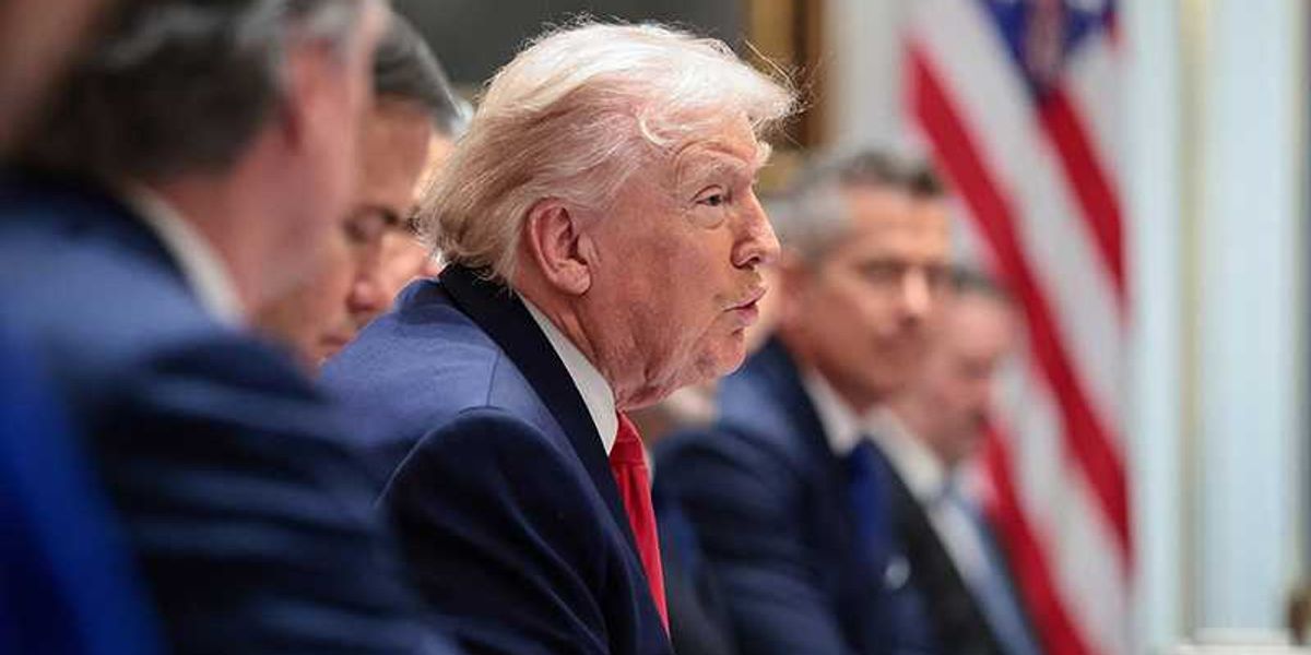 'Got me in a blink': Trump tells Cabinet he’s not sleeping at their 'boring' meetings