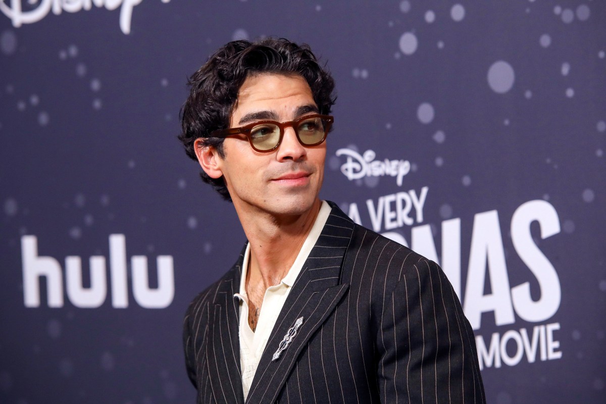 Joe Jonas afirma que buscó terapia después del fracaso de su álbum