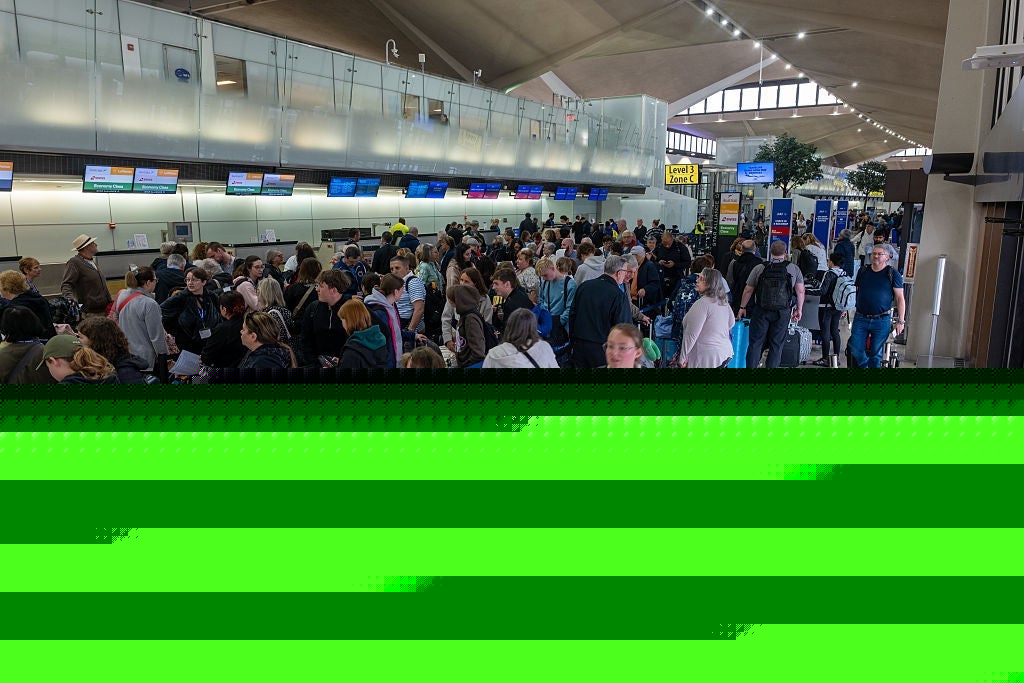 Newark Liberty Ranked Worst Major Airport in U.S. for 2025 in J.D. Power Study