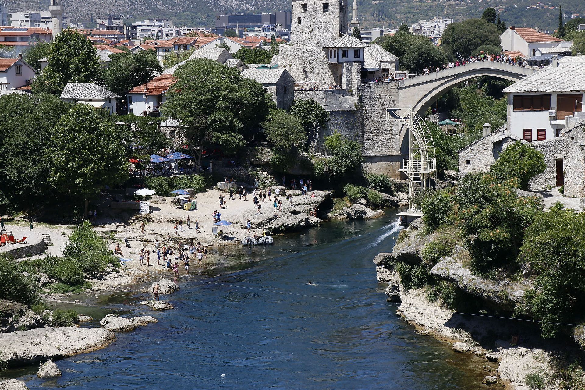 Pretežno sunčano jutro u BiH, u Mostaru 29 stepeni