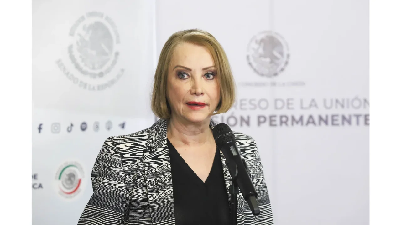 Laura Itzel Castillo es hospitalizada por fractura de tobillo