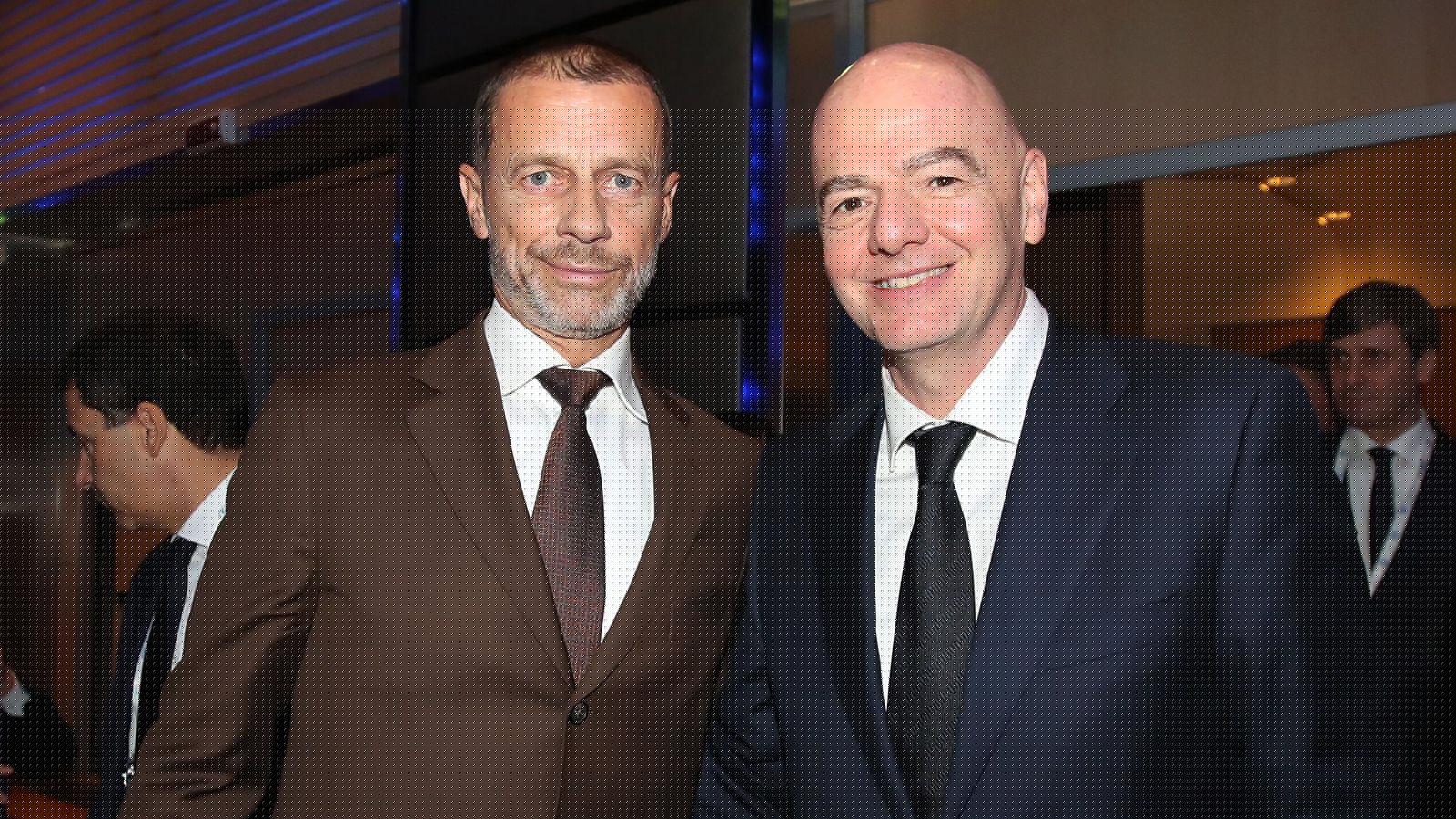 UEFA og fleiri sam­bönd sögð farin að ræða mótahald án FIFA