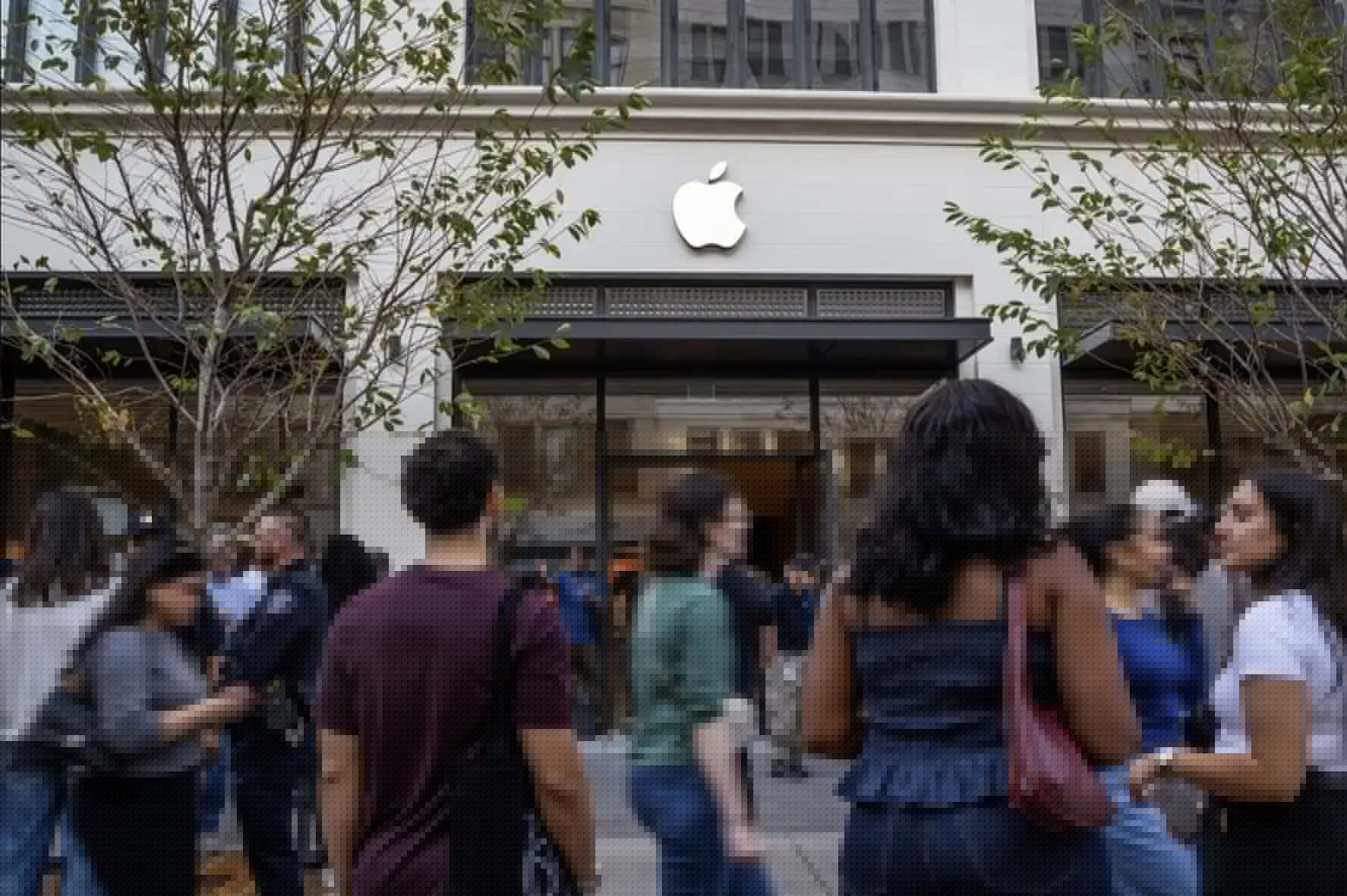 Apple Finally Opens Its First-Ever Store in Detroit