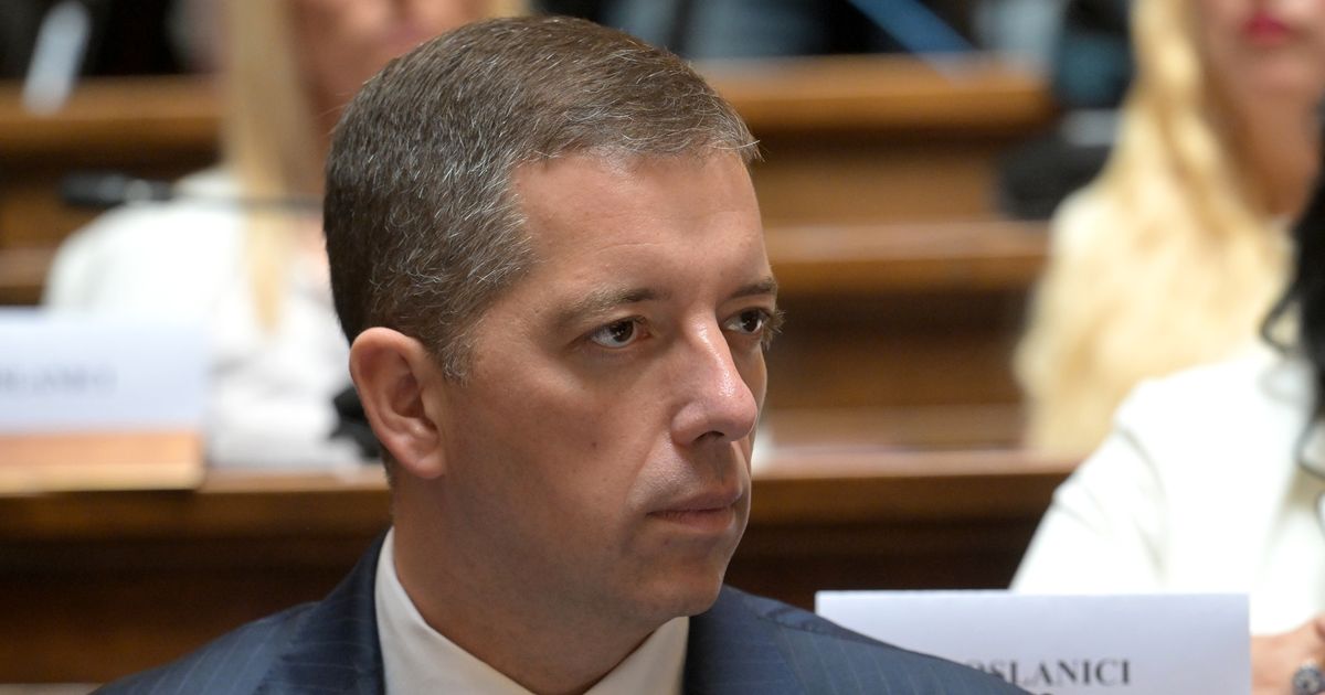 Đurić: Izjave Osmani pokazuju da ona stoji u suprotnosti sa politikom SAD