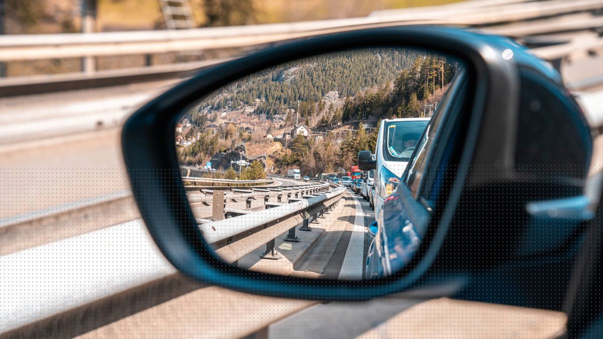 Autobahn: Wann sollte ich aus dem Stau fahren – und wann nicht?
