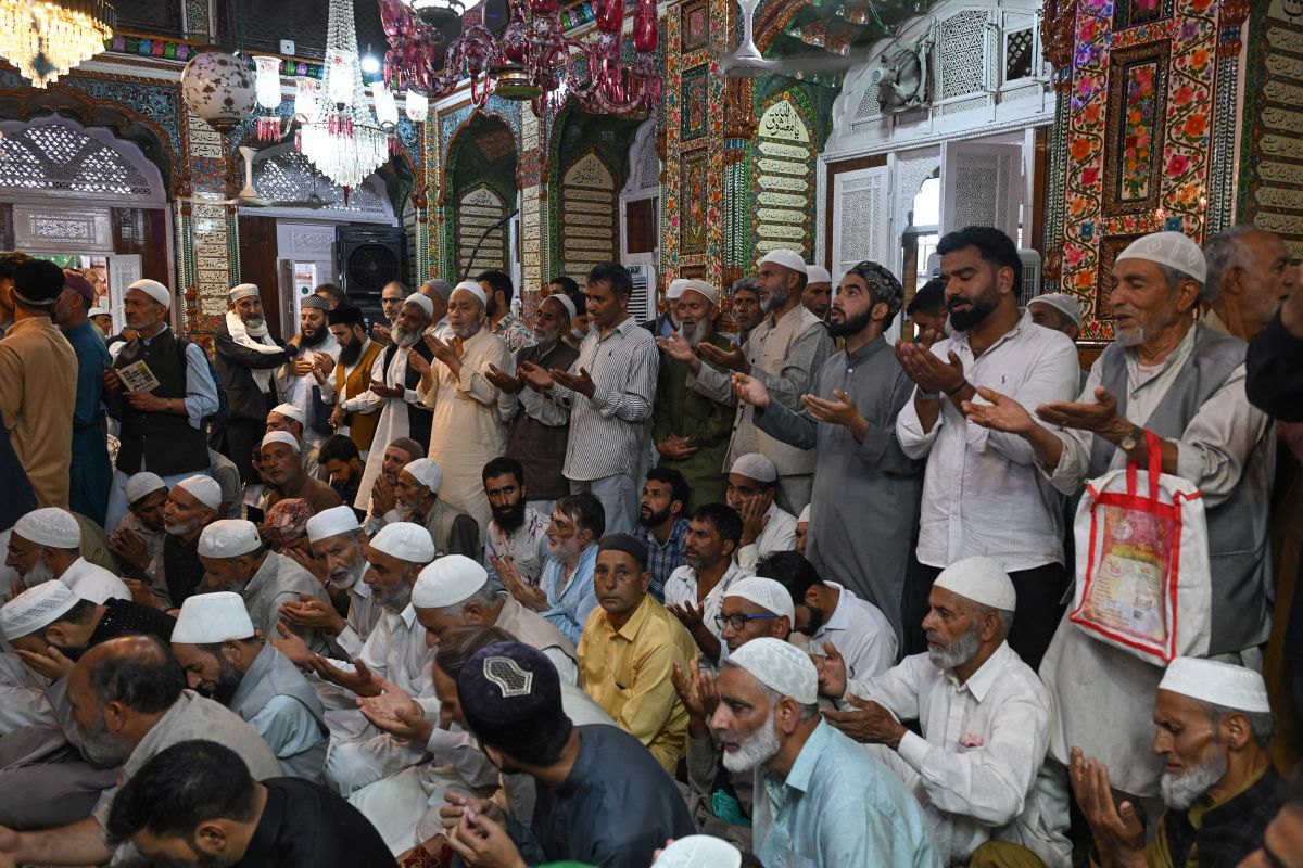 Generations Unite at Makhdoom Sahib (RA) Urs