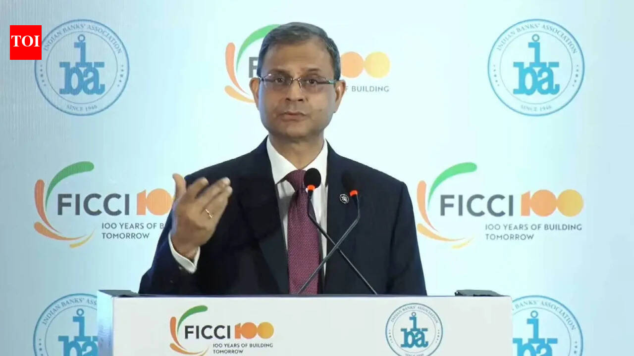 RBI guv asks banks to build human oversight, says blaming technology is 'unacceptable'