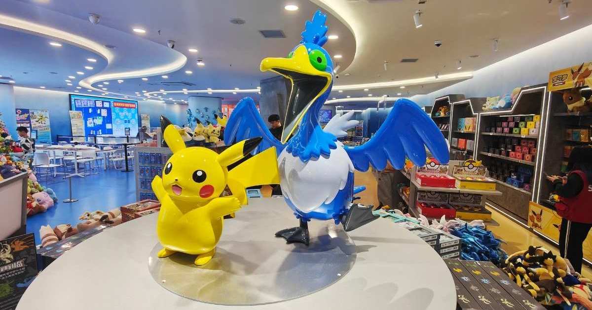 Pokémon Fan Built Their Own LEGO Badge Box Ahead of Official Launch