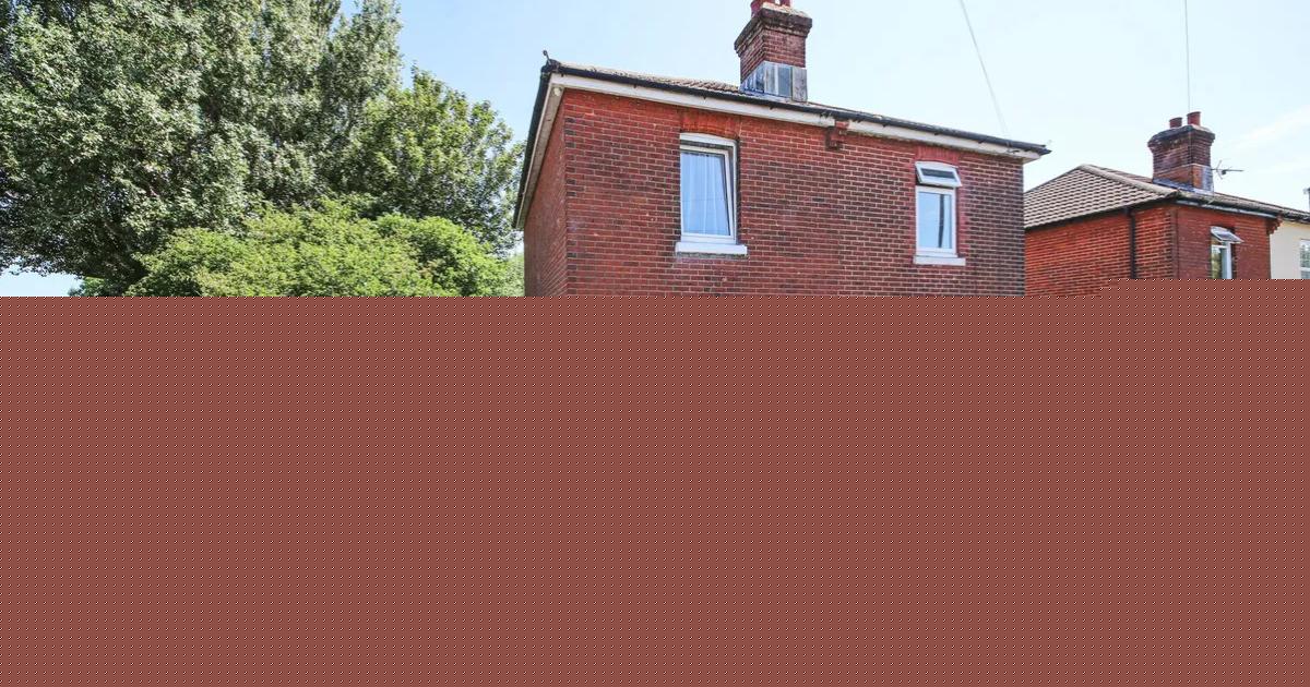 Two-bed semi-detached Southampton home for sale for £230,000