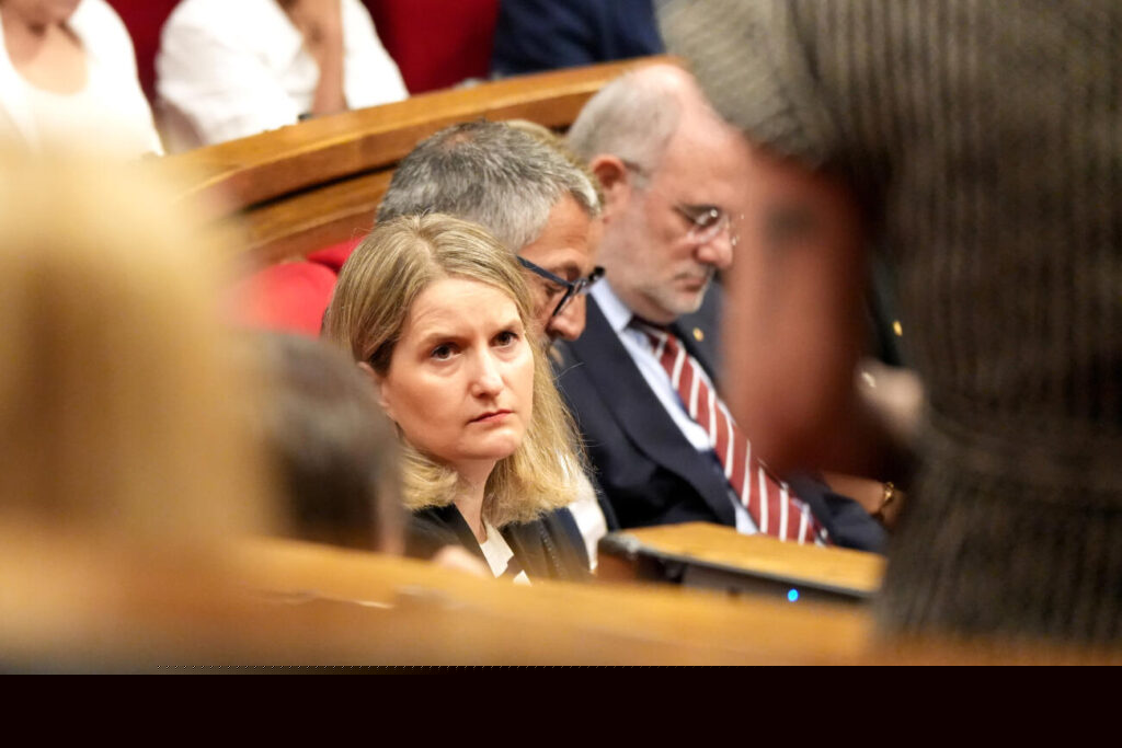 El relleu estrany i sobtat de Martínez Bravo, la consellera a qui va esclatar l’escàndol de la DGAIA