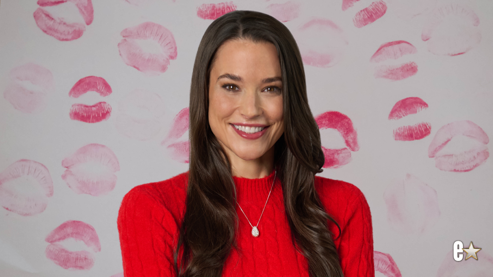 Comment on Hallmark Star Rhiannon Fish Reveals Her Unlikely Travel Companion by Leslie