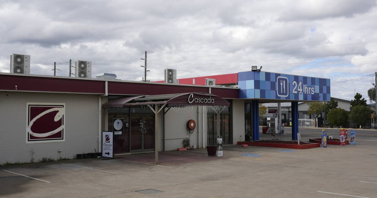 Your highway stop could soon include a bottle shop under new proposal