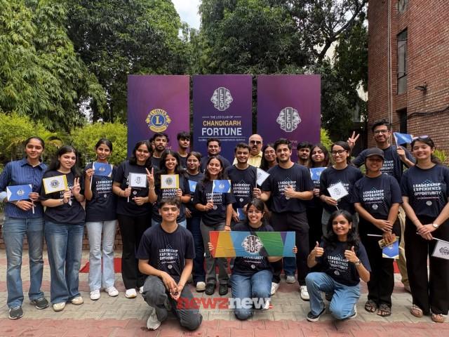Leos distributed 1000 lassi packets to daily wagers in Chandigarh