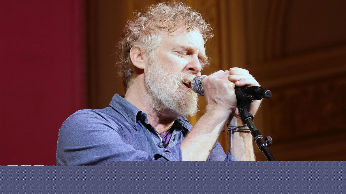 Oscar-winning songwriter Glen Hansard killed in crash