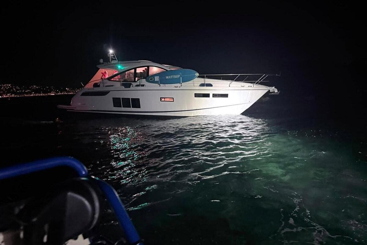 Une vedette de 15 mètres s’échoue à Sanary avec neuf personnes à son bord