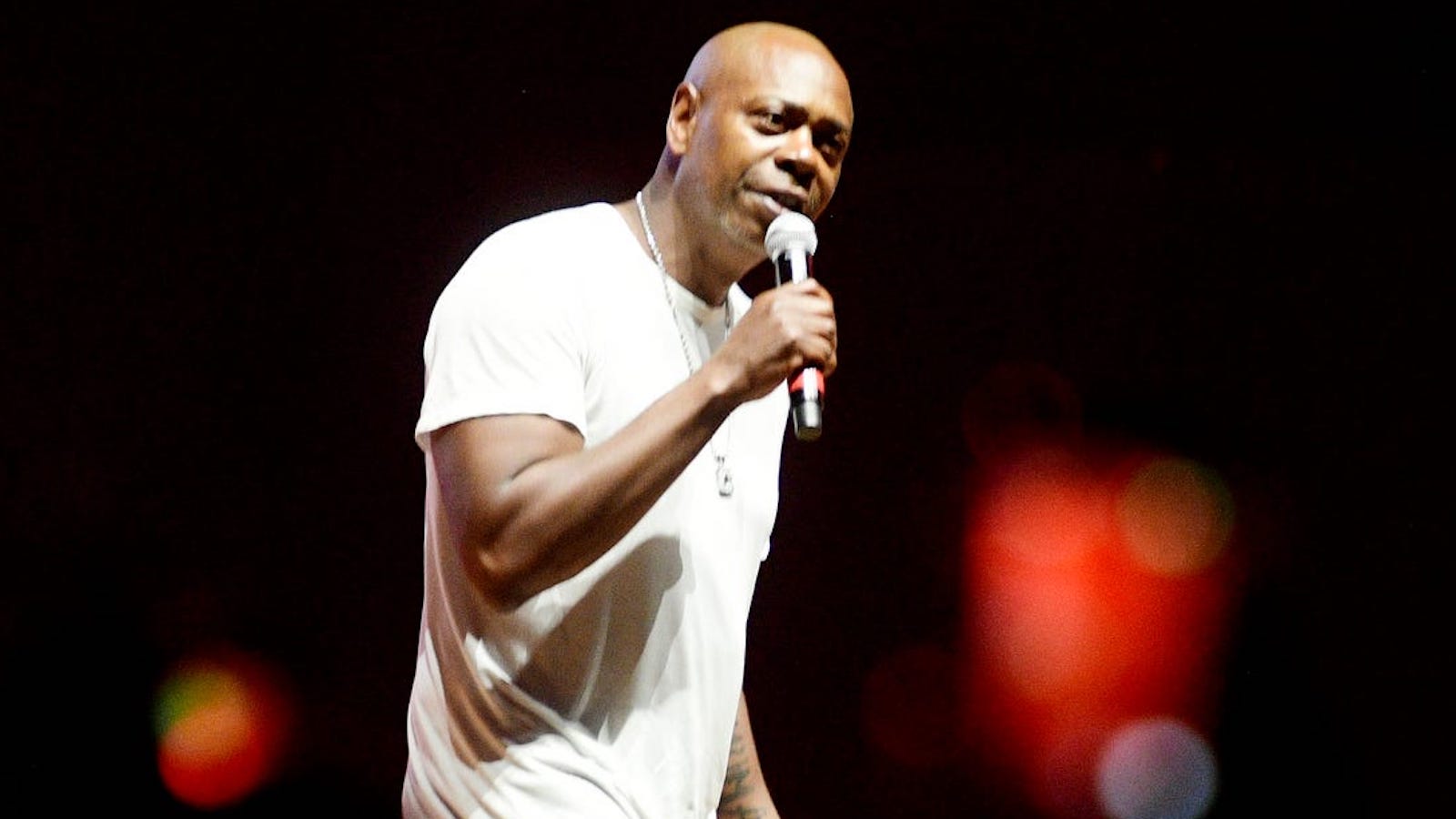 Dave Chappelle Further Taints Legacy With Defense Of Saudi Arabia Gig, Saying It’s ‘Easier’ To Talk There Because Of ‘Cancel Culture’ Here