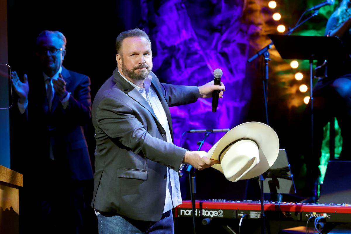 JUST IN: Garth Brooks Adds New Date to His 2026 Tour