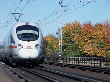 Deutsche Bahn fährt schwarze Zahlen ein