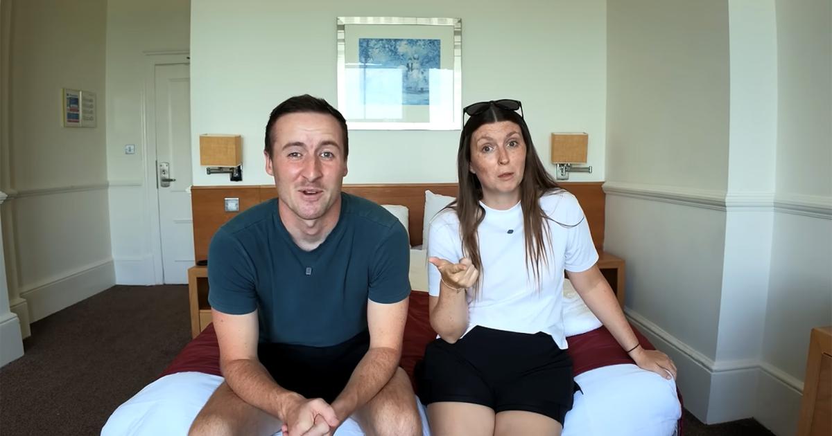 YouTube stars visit the Sussex hotel they claim is the UK's worst rated