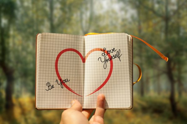 Body positivity, 11 strade per voler bene al proprio corpo