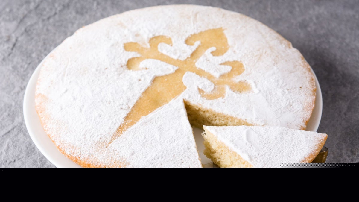 La auténtica tarta de Santiago no lleva gluten: esta es su historia y la receta original