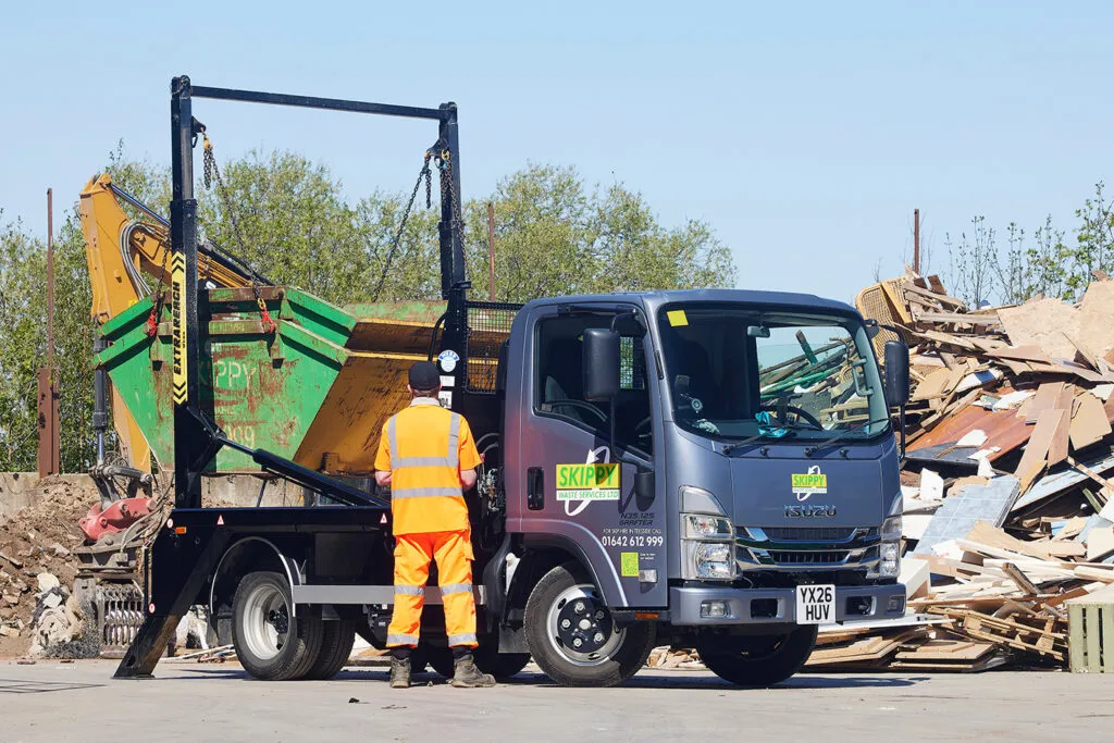 Loader for smaller skips