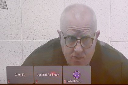 Oregon doctor settles $1 billion sex abuse lawsuit filed by nearly 200 former patients