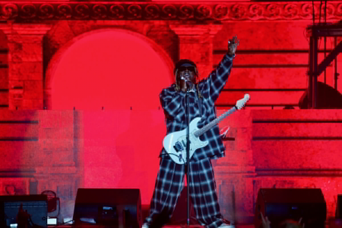 Pictures: Lil Wayne plays make-up show at Bangor waterfront