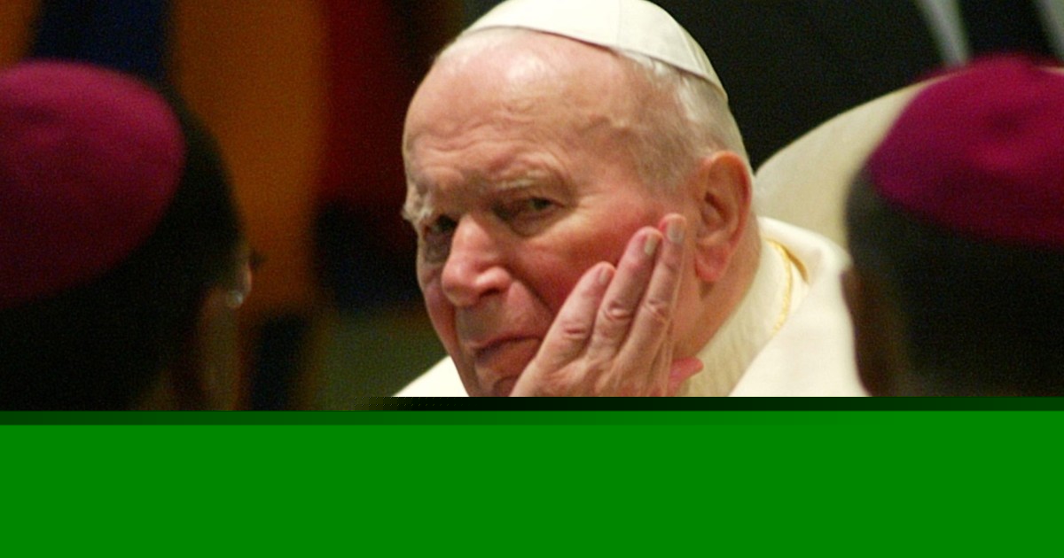 Wszyscy ludzie Jana Pawła II. "Jesteśmy w Polsce zasłodzeni jego kremówkowym wizerunkiem"