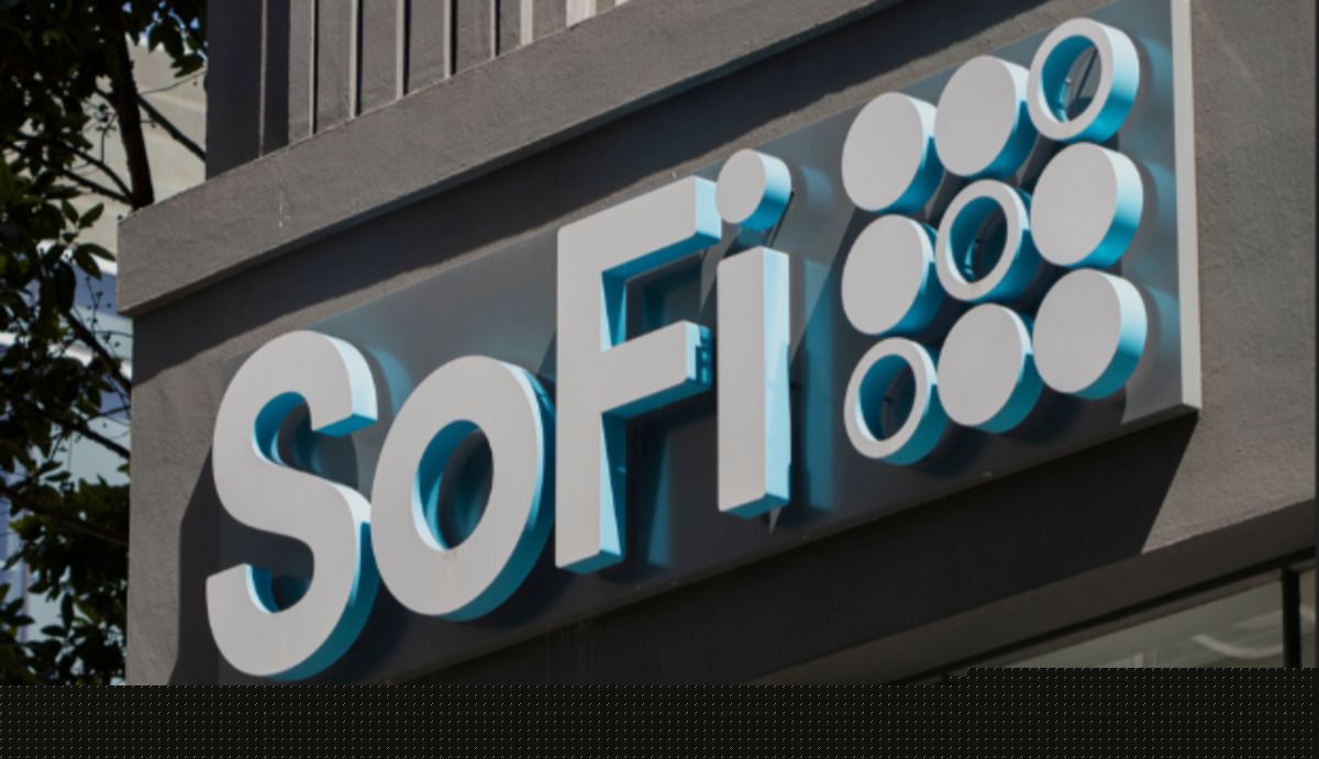 SoFi Stock Falls 6% Despite $1.2B Revenue and Earnings Beat
