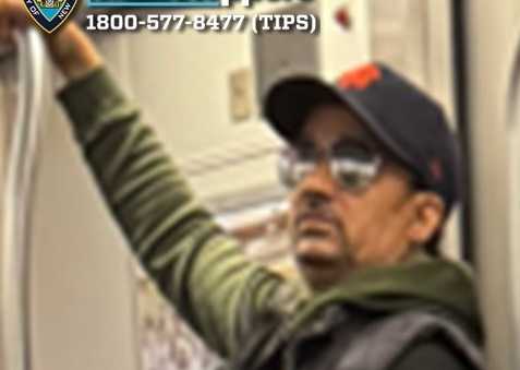 Suspect sought for exposing himself to older woman on R train in Long Island City: NYPD