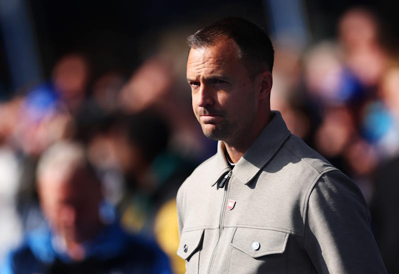 Chris Davies Shouldn’t Have Any Pressure On Him – Ex-Striker Defends Birmingham City Boss