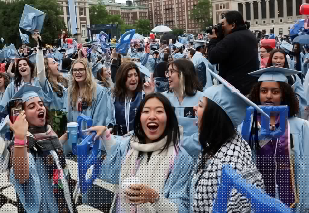 U.S. Slashes F-1 Visas for Chinese Students By Nearly 50 Percent