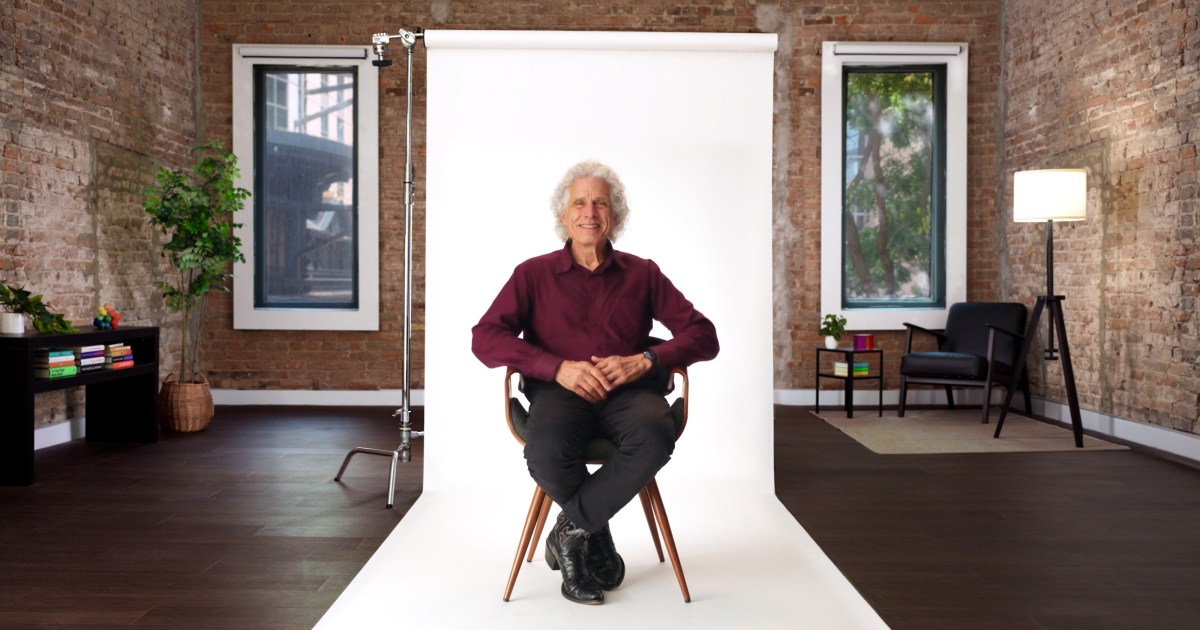 Steven Pinker: The mechanics of trust in money and relationships