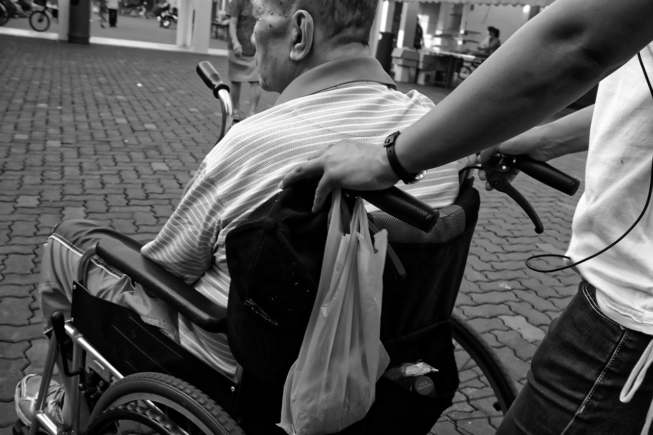 Liguria rafforza il sostegno alle famiglie con 7 milioni per assistenza, conciliazione e gravissima disabilità
