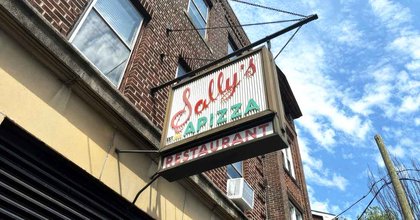People Drive From All Over Connecticut Just To Eat At This No-Frills Pizza Restaurant