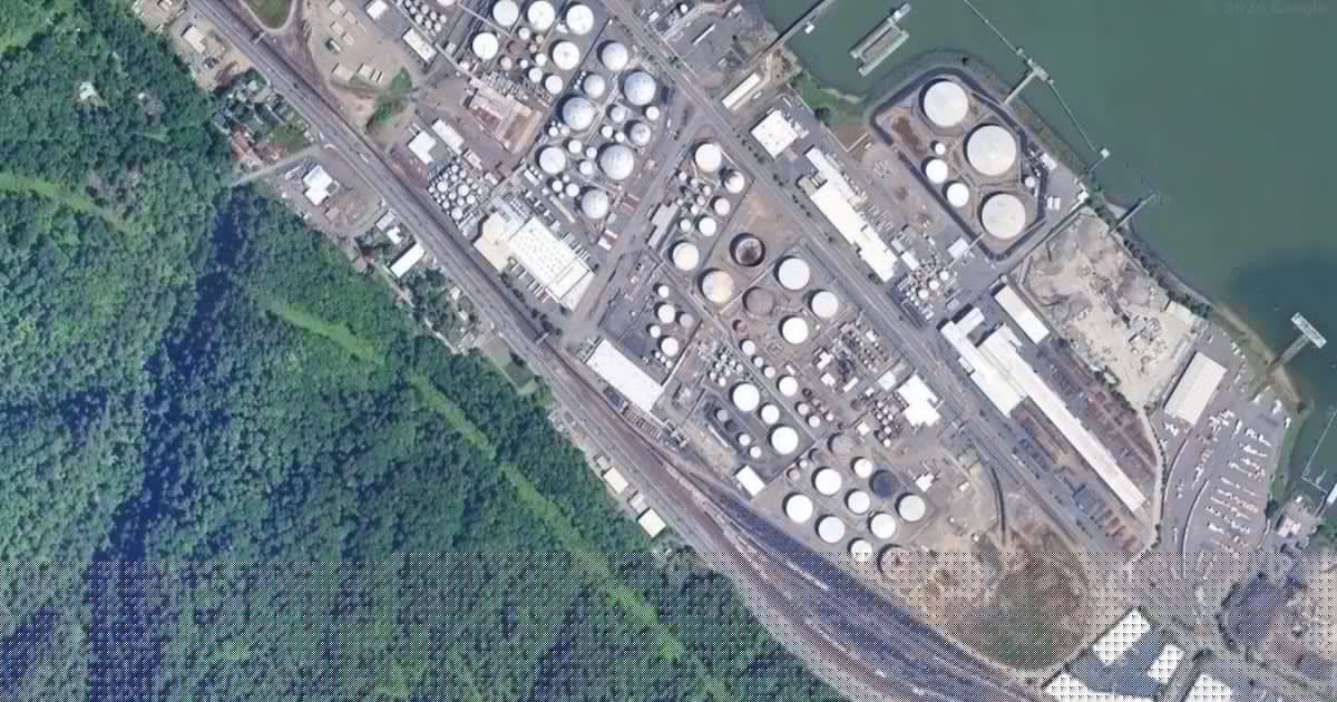 Oil Terminal Operator Sues City of Portland for Delaying Transfer of Franchise Agreement