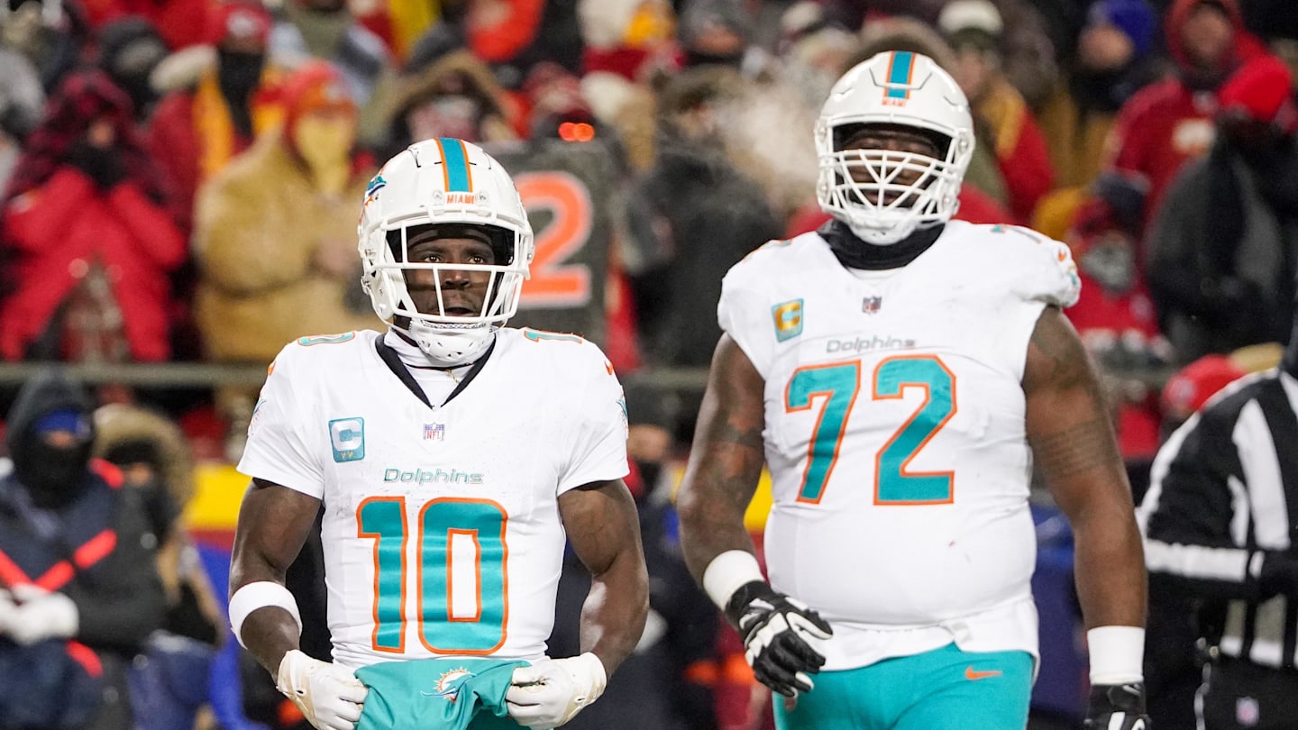 Tyreek Hill's Injury Will Likely End His Time with Dolphins