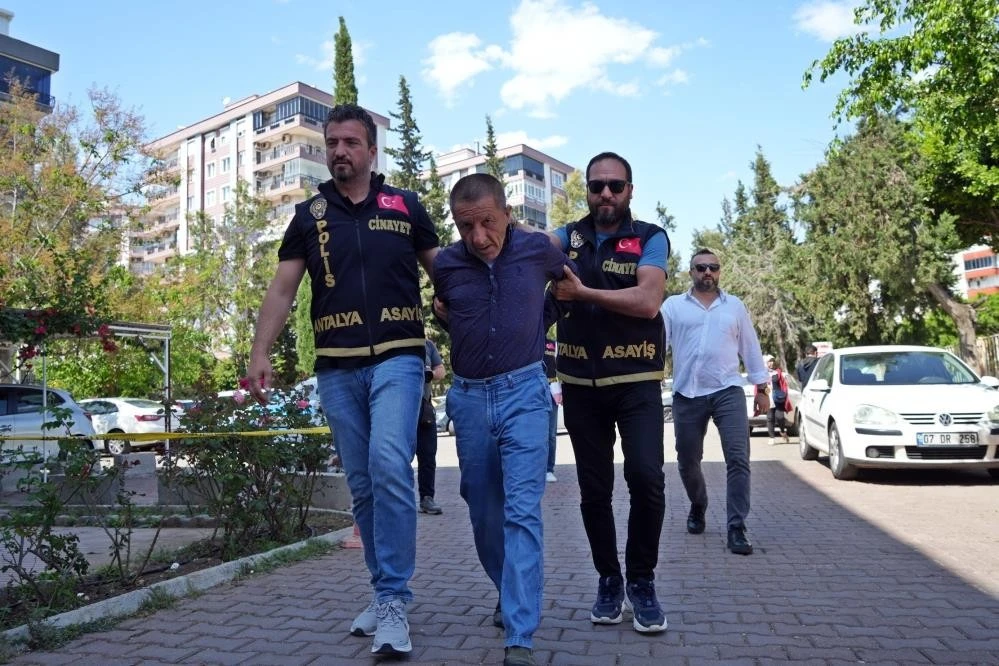 Huzurevinde kalan üç kişiyi öldürmüştü...