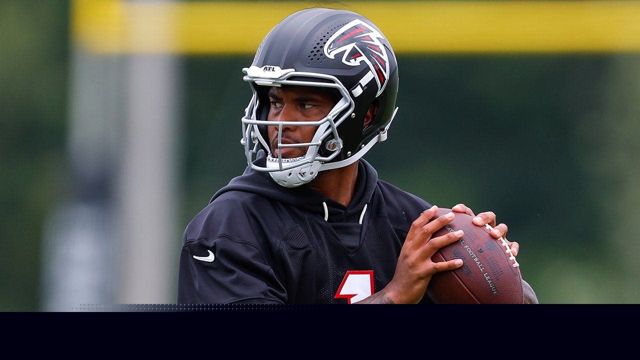 Falcons quarterback competition takes early hit as Tua Tagovailoa suffers 'flare-up' in training camp