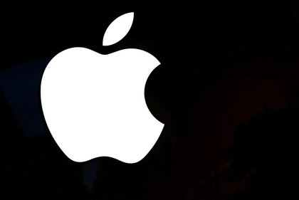 AI is an 'existential threat' for Apple, analyst says